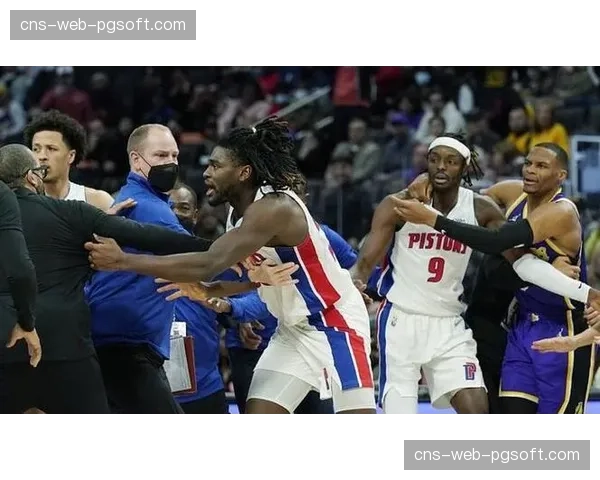 通讯：水球决赛爆发冲突，两队各一名球员被禁赛两场